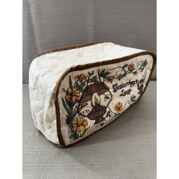 Vintage Quilted Mixer & Toaster Covers with Floral Oven Mitt–Retro Kitchen Decor - Picture 10 of 10